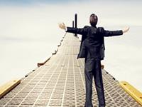 不会顾及到别人的自私生肖