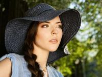 戴帽子方式测试你是哪种性格