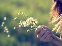 初恋最美最痛？这些星座才不在乎