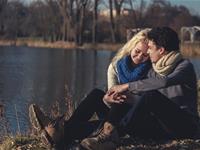 哪些星男选择在小树林约会