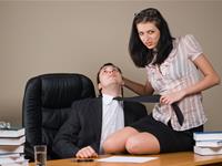 这些星女，你敢劈腿就嫁给你爹