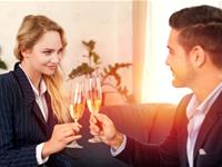 面对冷场，12星座会怎么办