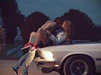 占卜你会选择爱你的人还是你爱的人