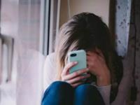 暗夜回看聊天记录，独自伤神的星座