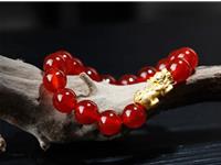 黄金貔貅手链怎么佩戴？