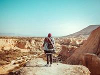 占卜你该通过怎样的方式来获得你们的爱情