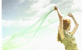 泓翔2017年12月生肖龙人际关系运势