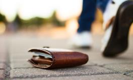 梦见钱包丢了是要破财吗？