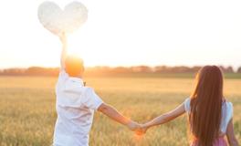 桃花不招自来，本月有望牵手成功的星座