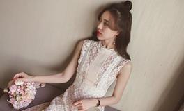 约会男友迟到，AB血型女有啥反应