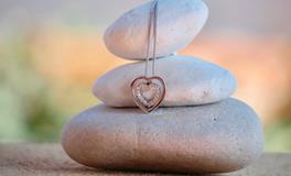 梦见自己很伤心难过