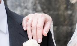 梦见死人结婚是什么意思