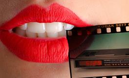 女人梦到两颗门牙掉了