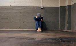 梦见老公领女人回家