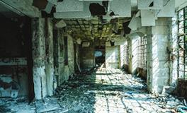 梦见拉稀屎弄在自己身上