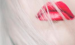 女人梦见头发剪短了