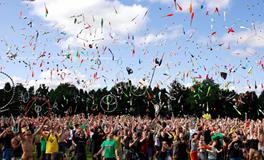 梦到和前男友主动亲我