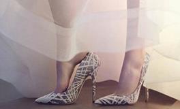 处女座的婚纱鞋子