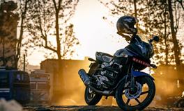 梦到别人往我脸上撒尿