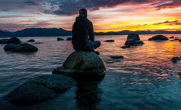 梦到被鸡啄是什么意思