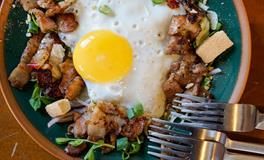 做梦梦见别人吃饭