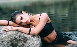 女人梦见自己逃跑成功