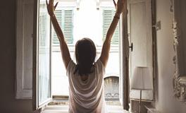 女人梦见自己走错路了