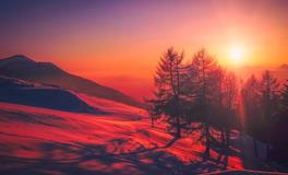 梦见在大太阳中下雪