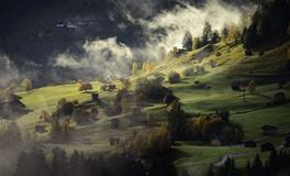 梦见山即将要崩了