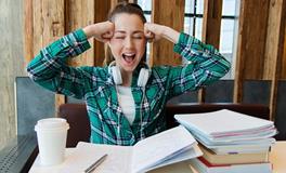 梦见女人冲我哭好不好