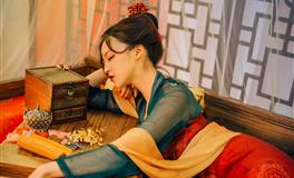 霸道“老阿姨”，堪称极品的3星座女，掌控力极强，爱上就逃不掉