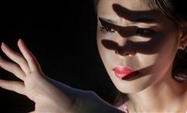 不只是花瓶，个人能力突出，事业心也重的三大星座女