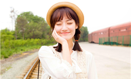 1993年属鸡女命里有哪些贵人，属鸡女命中贵人是谁