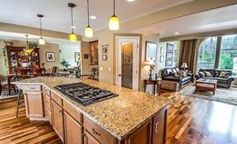 2000年属龙人2024年创业开店好吗，2000年属龙人开店需要注意什么