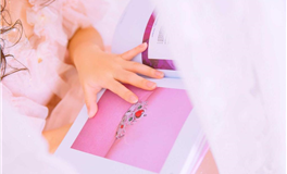 属蛇的人最喜欢什么时候宅在家