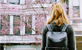 巨蟹座和闺蜜凑在一起，最喜欢聊什么话题