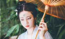 有着强大的赚钱能力，越来越有钱的星座女