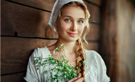 属猴的人珍视姐妹间的深情厚谊