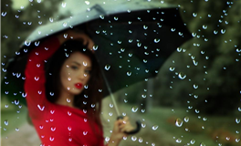 凭性格就能吸引众多追求者的星座女